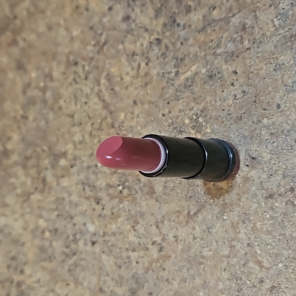 New ulta beauty lipstick (nudely interrupt)